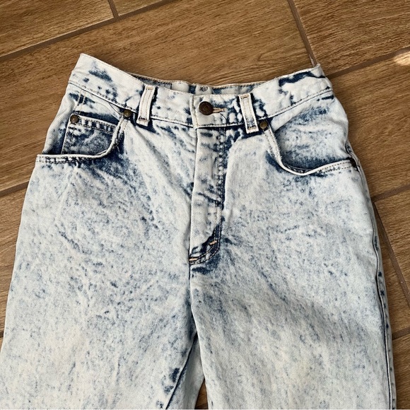 Levi’s Vintage 80s Brown Tab Acid Wash Mom Jeans Size 5 - Picture 2 of 7